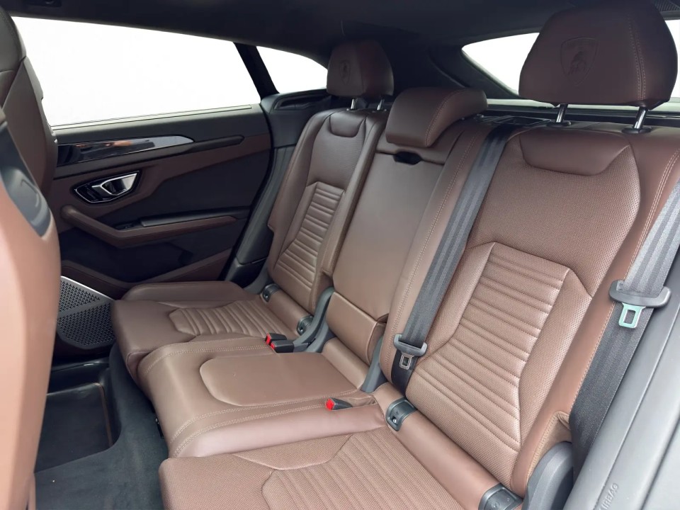 Lamborghini URUS SE - foto 12