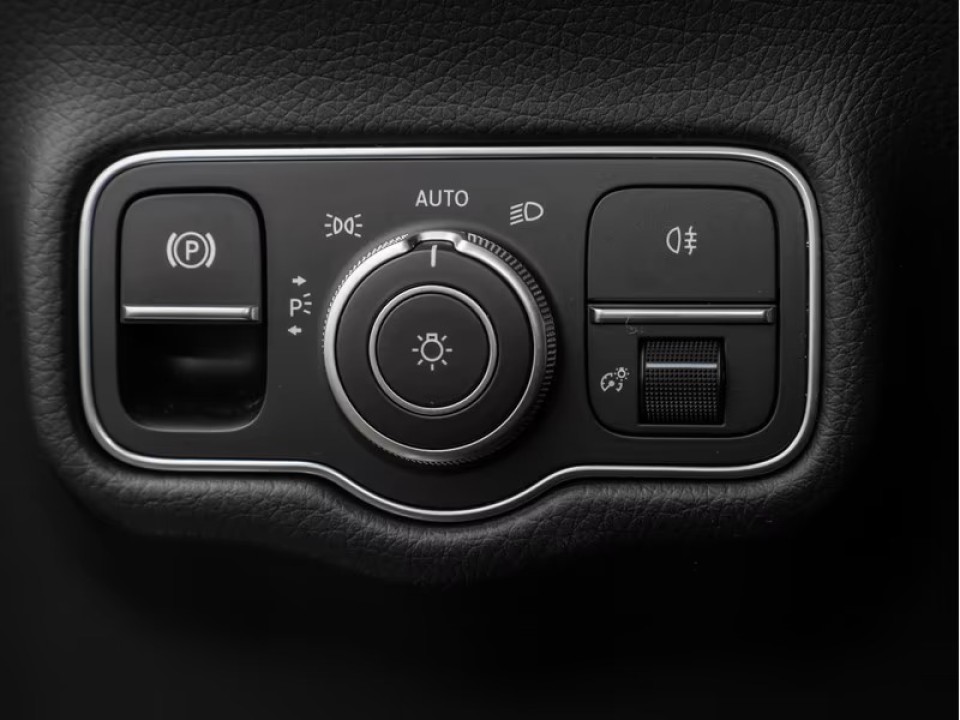 Mercedes-Benz G 450d AMG Line - foto 18
