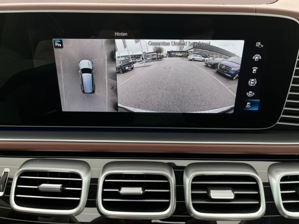 Mercedes-Benz GLS Maybach 600 - foto 18