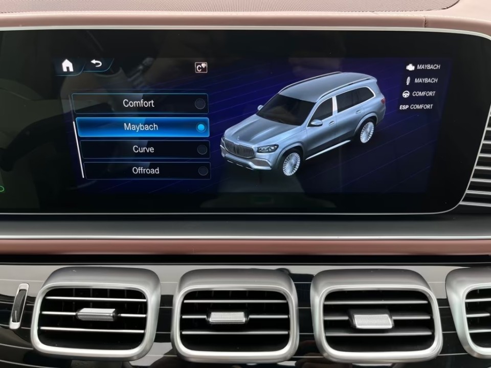 Mercedes-Benz GLS Maybach 600 - foto 13