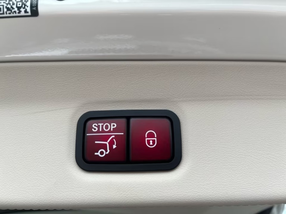 Mercedes-Benz GLS Maybach 600 - foto 25