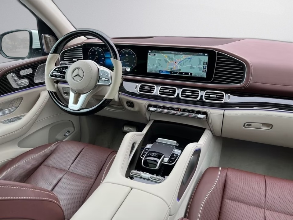 Mercedes-Benz GLS Maybach 600 - foto 9
