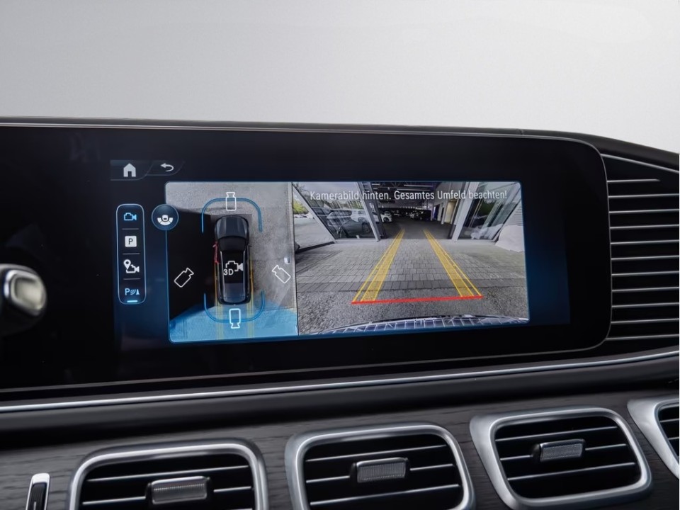 Mercedes-Benz GLS Maybach 600 - foto 15