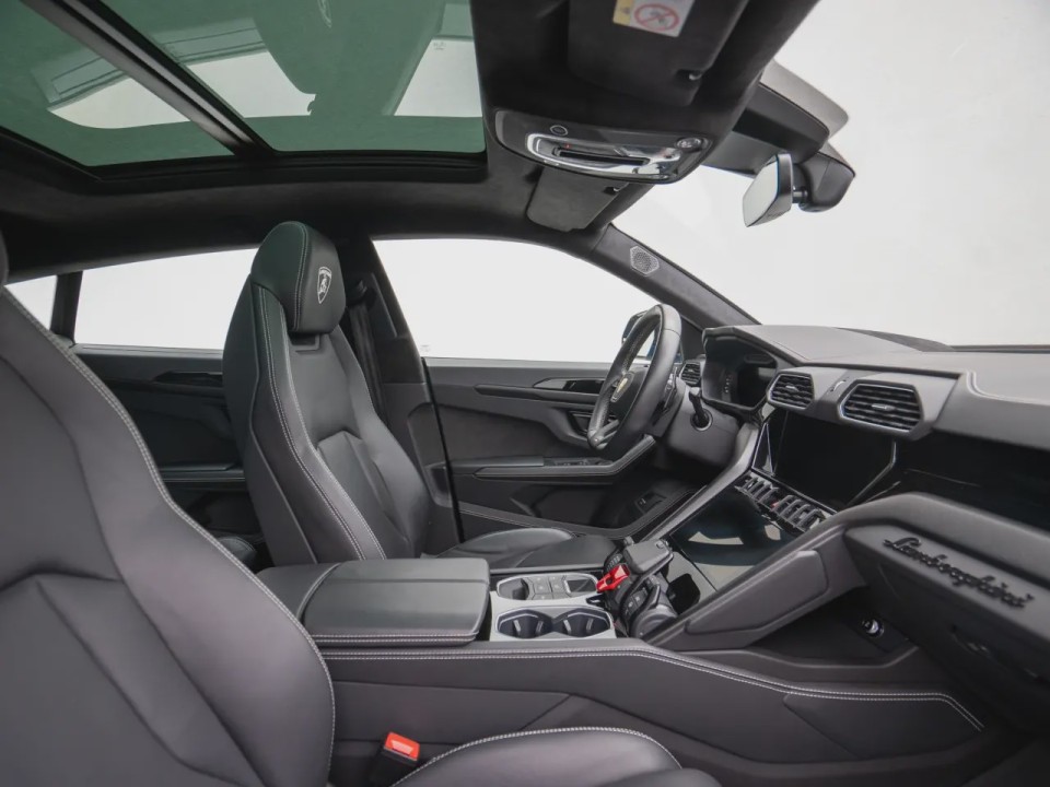 Lamborghini URUS S - foto 6