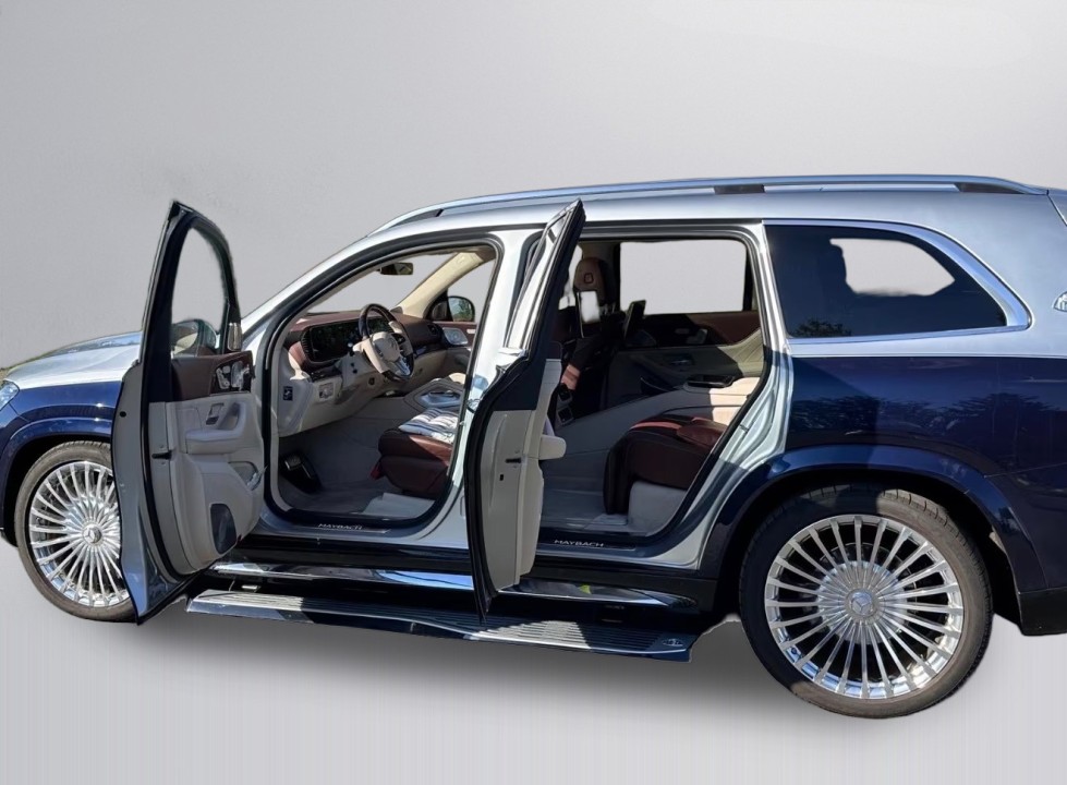 Mercedes-Benz GLS Maybach 600 (5)