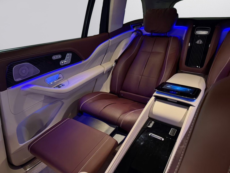 Mercedes-Benz GLS Maybach 600 - foto 17