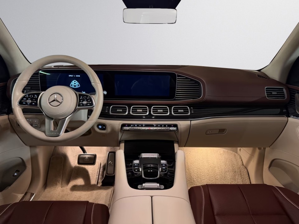 Mercedes-Benz GLS Maybach 600 - foto 8