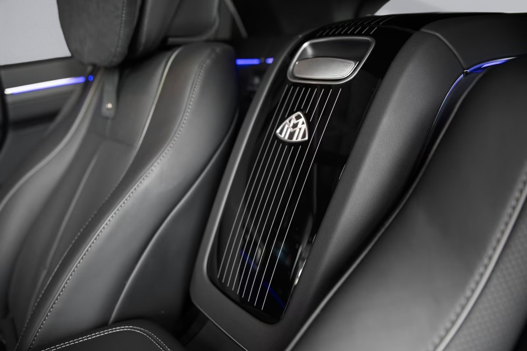 Mercedes-Benz GLS Maybach 600 - foto 37