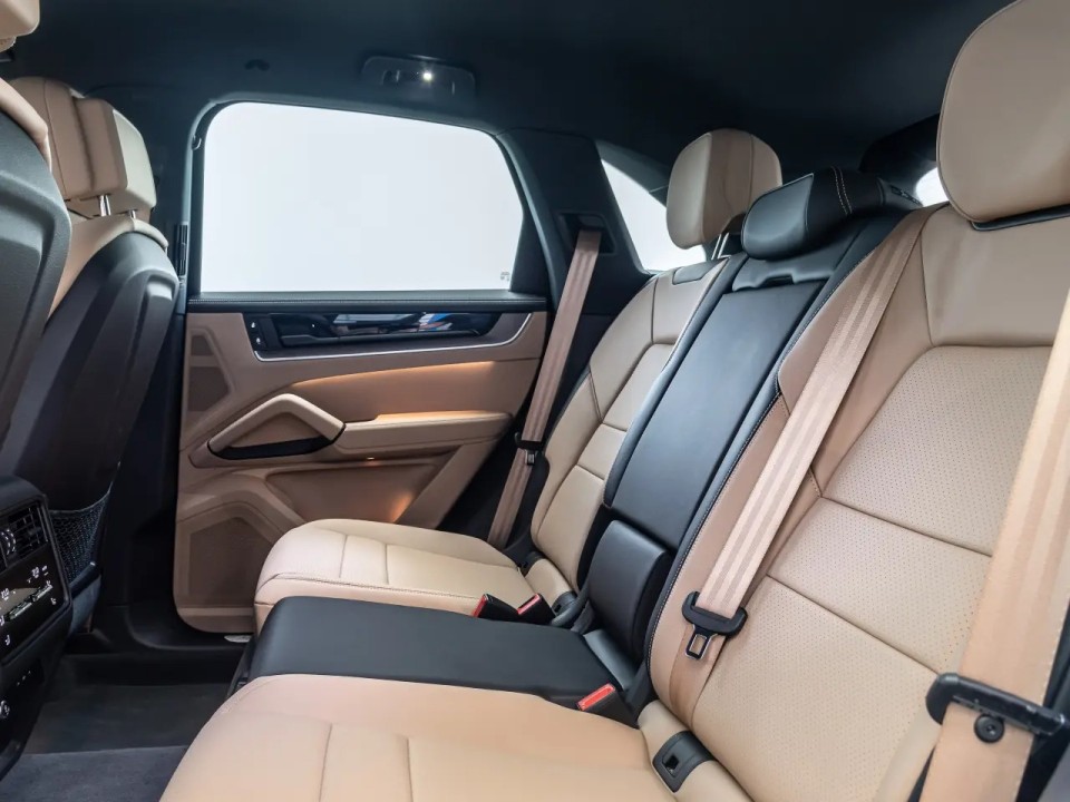 Porsche Cayenne - foto 15