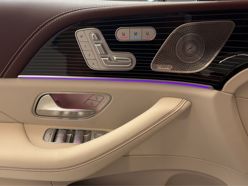 Mercedes-Benz GLS Maybach 600 - foto 18