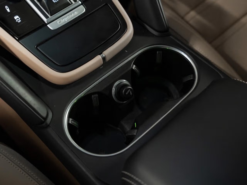 Porsche Cayenne Platinum Edition - foto 16