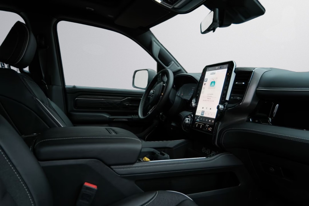 Dodge RAM 1500 Limited (5)
