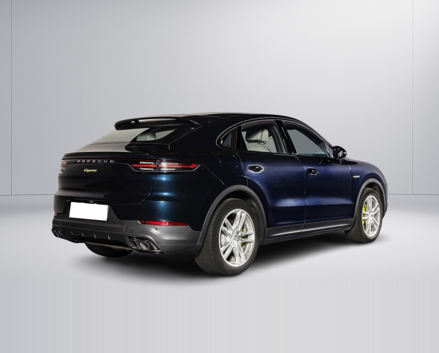 Porsche Cayenne Coupe E-Hybrid (3)
