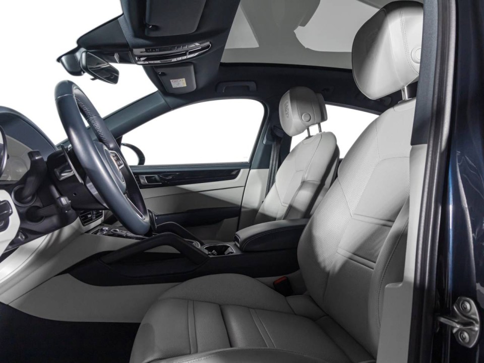 Porsche Cayenne Coupe E-Hybrid - foto 9