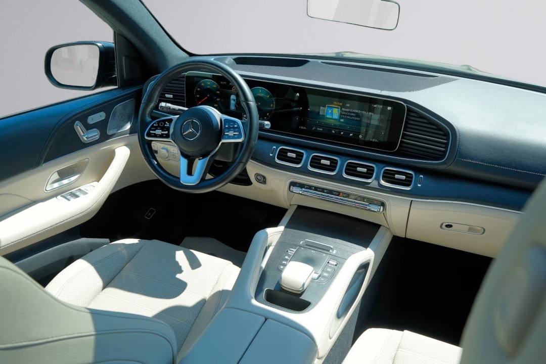 Mercedes-Benz GLE 400d 4MATIC AMG Line - foto 9