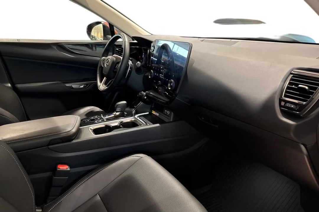 Lexus Seria NX 450h+ AWD Business - foto 9