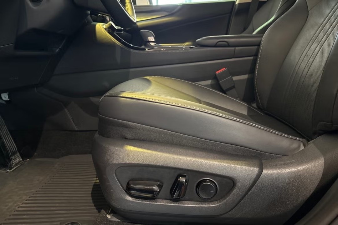 Lexus Seria NX 450h+ AWD Business - foto 17