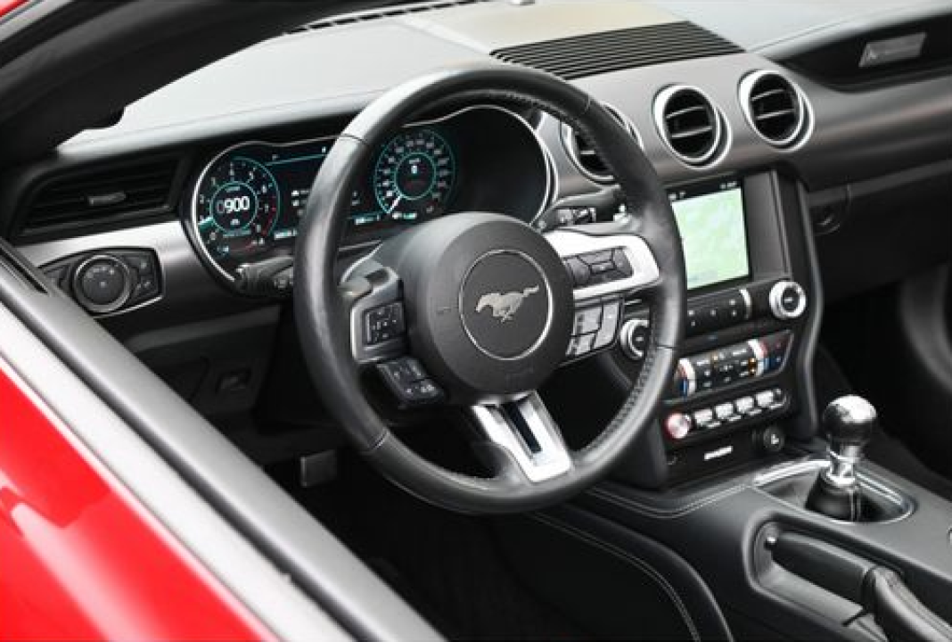 Ford Mustang Cabrio 2.3 EcoBoost - foto 15