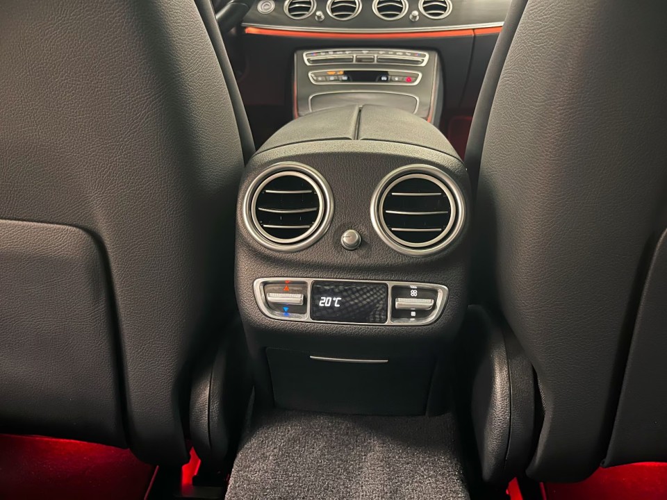 Mercedes-Benz E 220d Avantgarde - foto 16