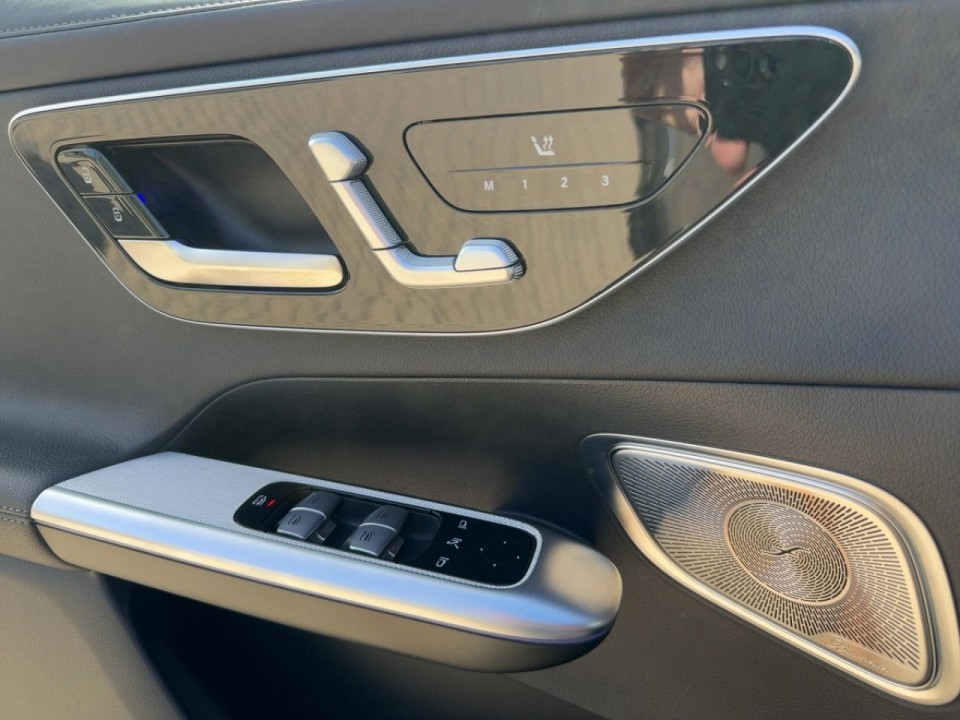 Mercedes-Benz GLC 300e 4MATIC AMG Line - foto 10