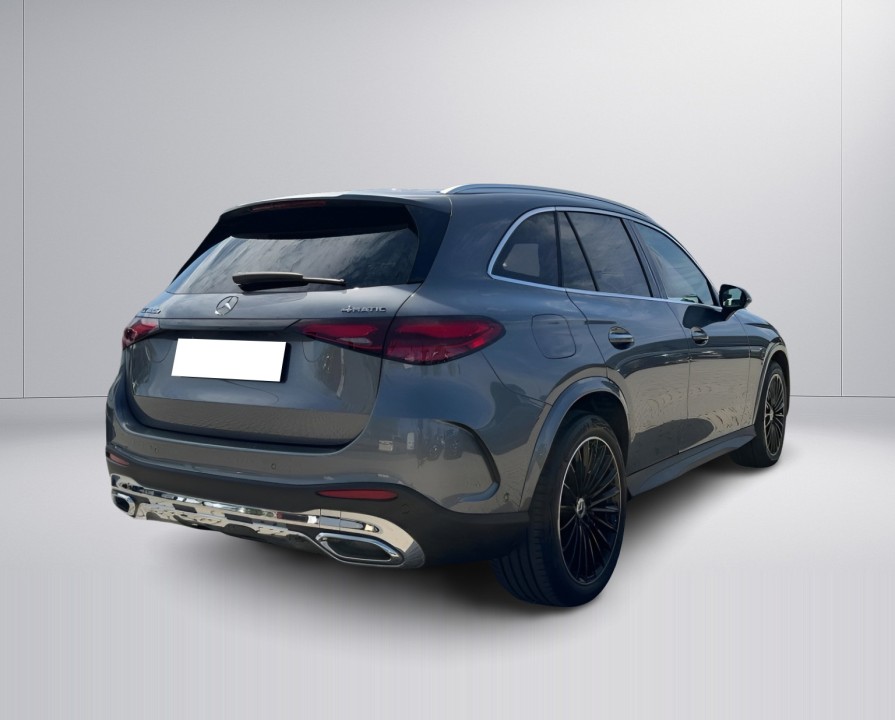 Mercedes-Benz GLC 300e 4MATIC AMG Line (4)