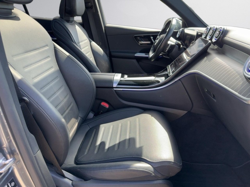 Mercedes-Benz GLC 300e 4MATIC AMG Line (5)