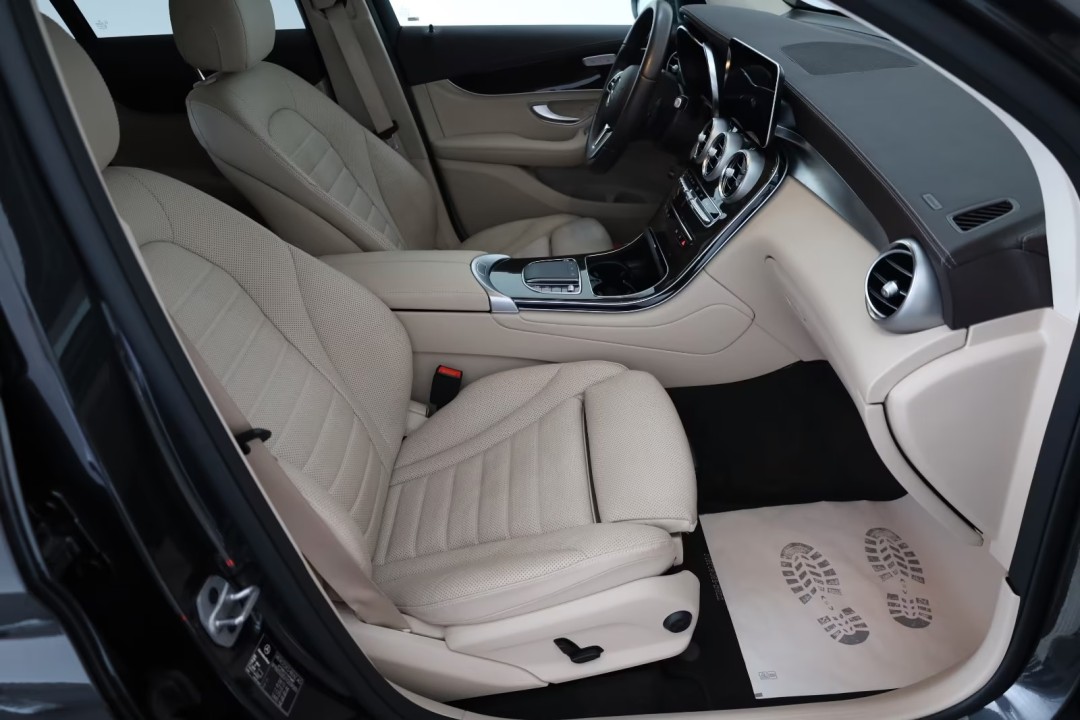 Mercedes-Benz GLC Coupé 300e 4MATIC - foto 13