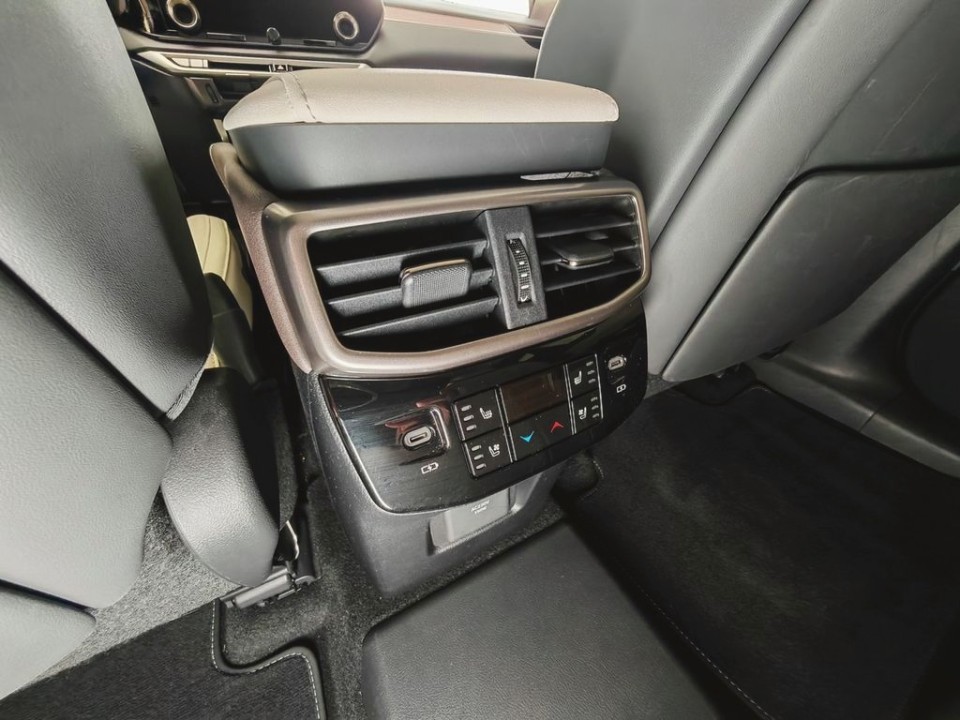 Lexus Seria RX 450h+ AWD Luxury Line - foto 29