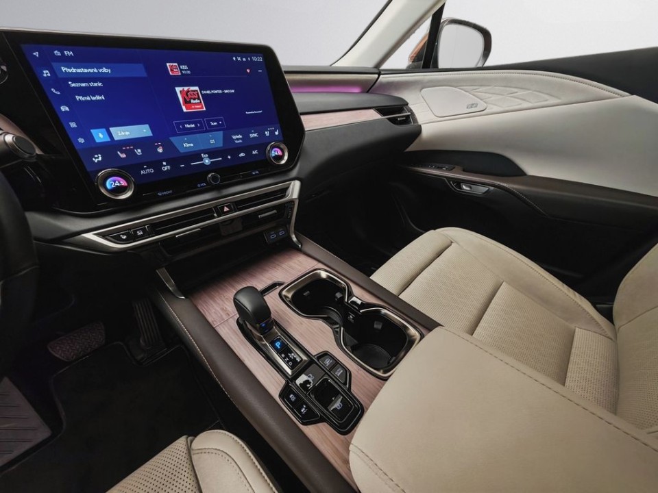 Lexus Seria RX 450h+ AWD Luxury Line - foto 17