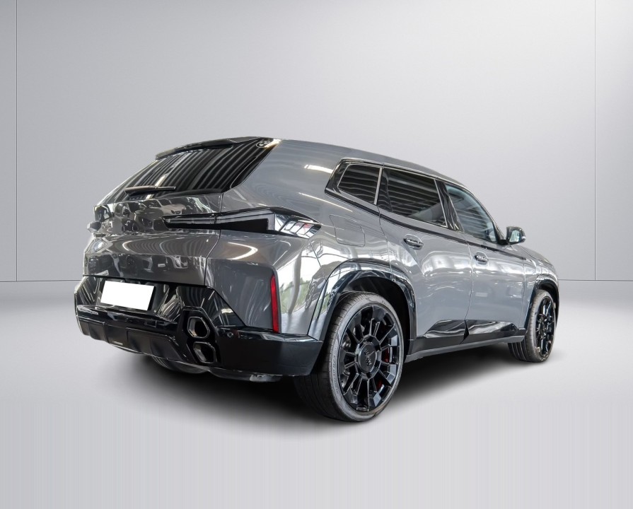 BMW XM 50e (3)