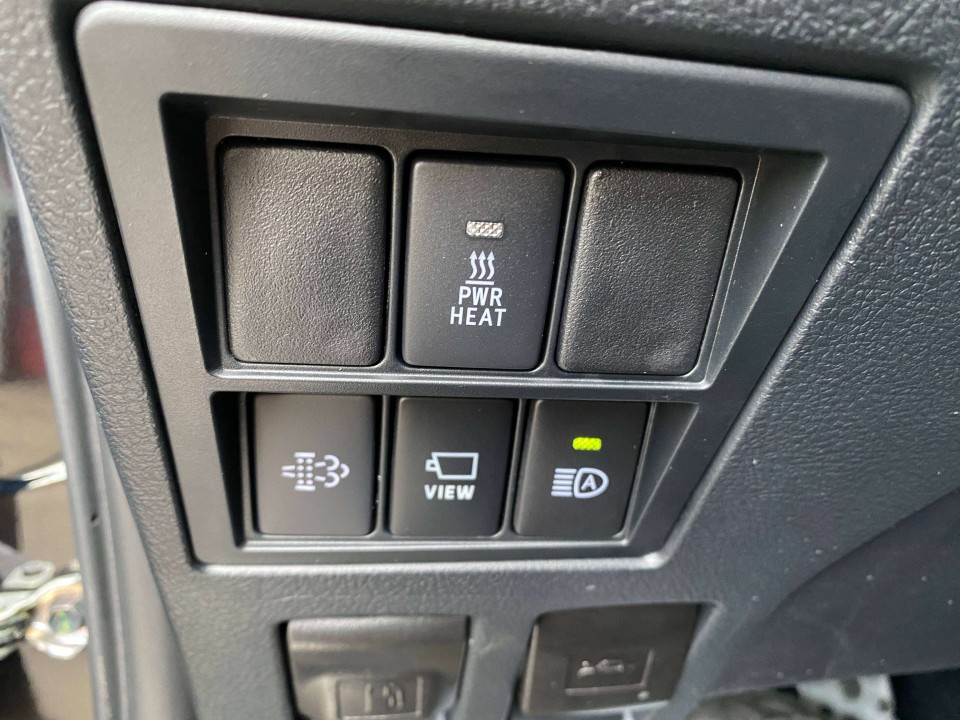 Toyota Hilux 2.8D GR Sport - foto 13