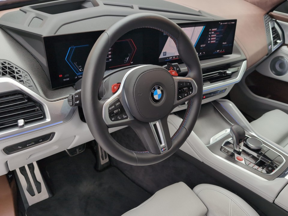 BMW XM 50e - foto 9