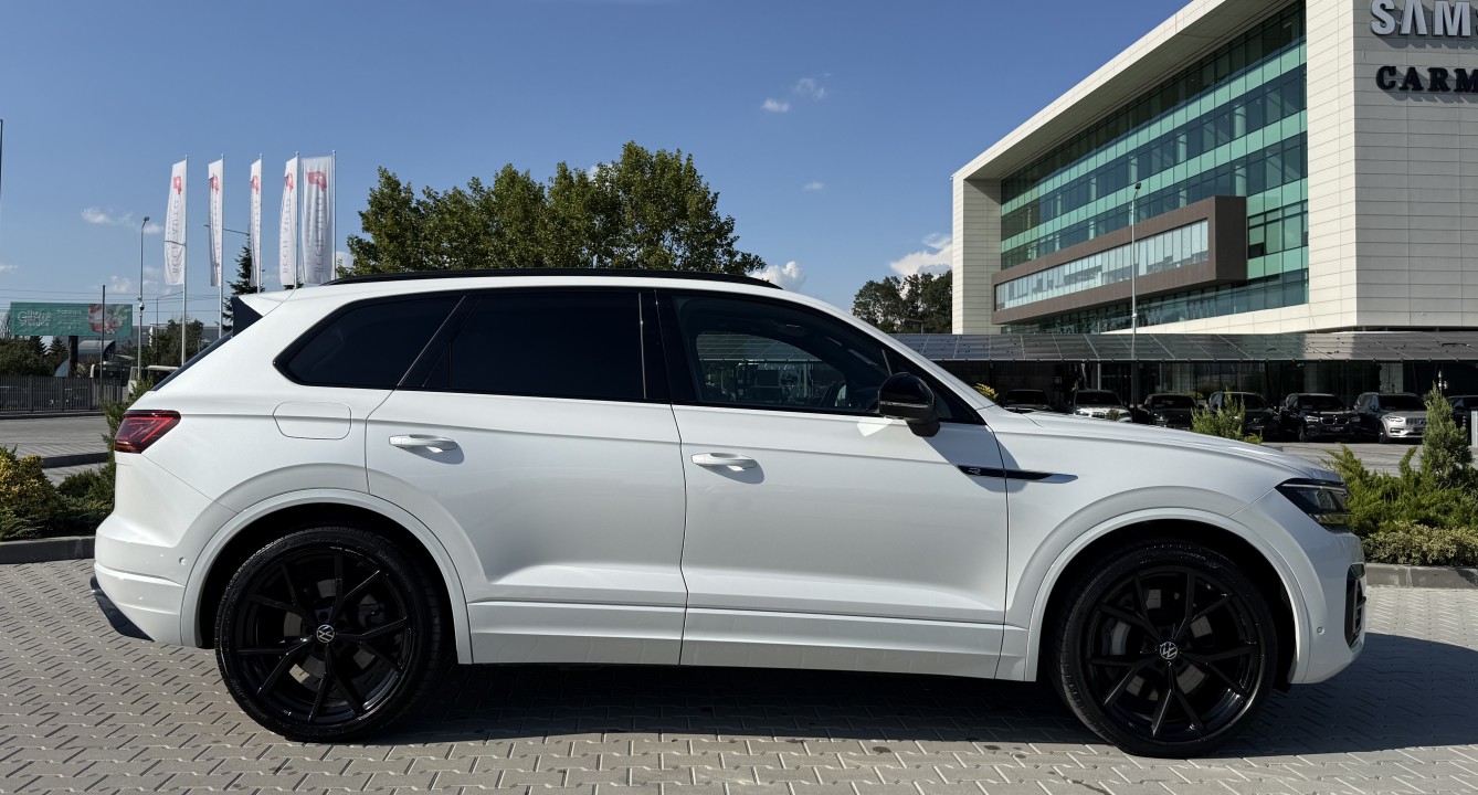 Volkswagen Touareg R TSI eHybrid (2)
