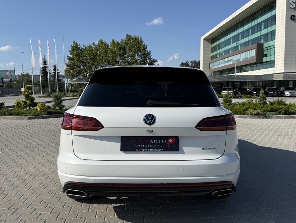 Volkswagen Touareg R TSI eHybrid (4)