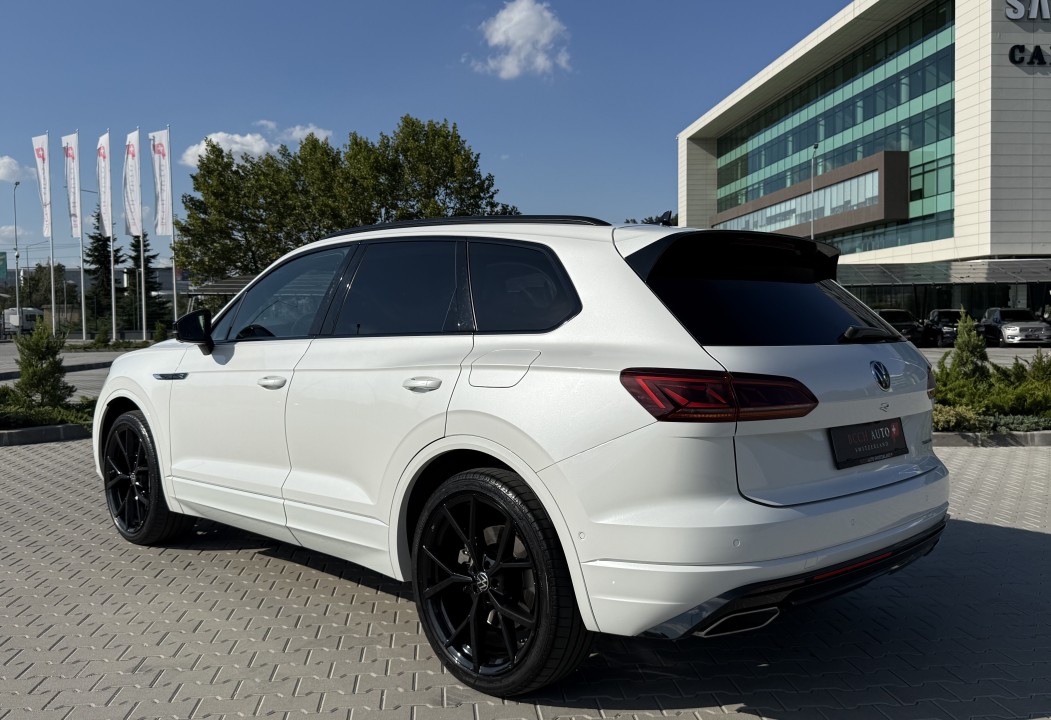 Volkswagen Touareg R TSI eHybrid (5)