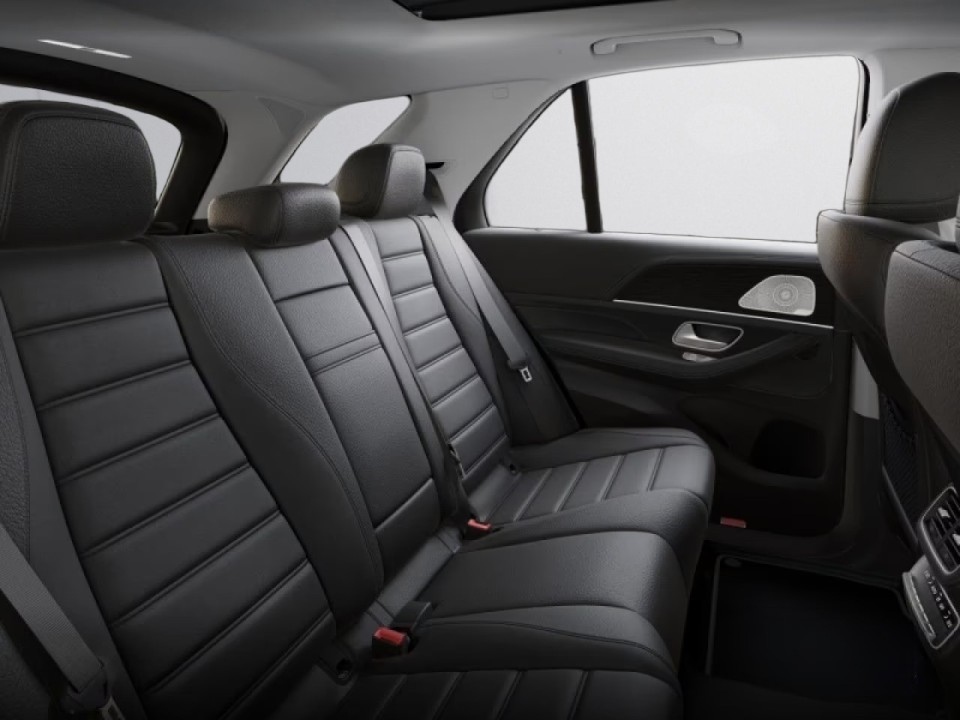 Mercedes-Benz GLE 400e 4MATIC AMG Line - foto 17