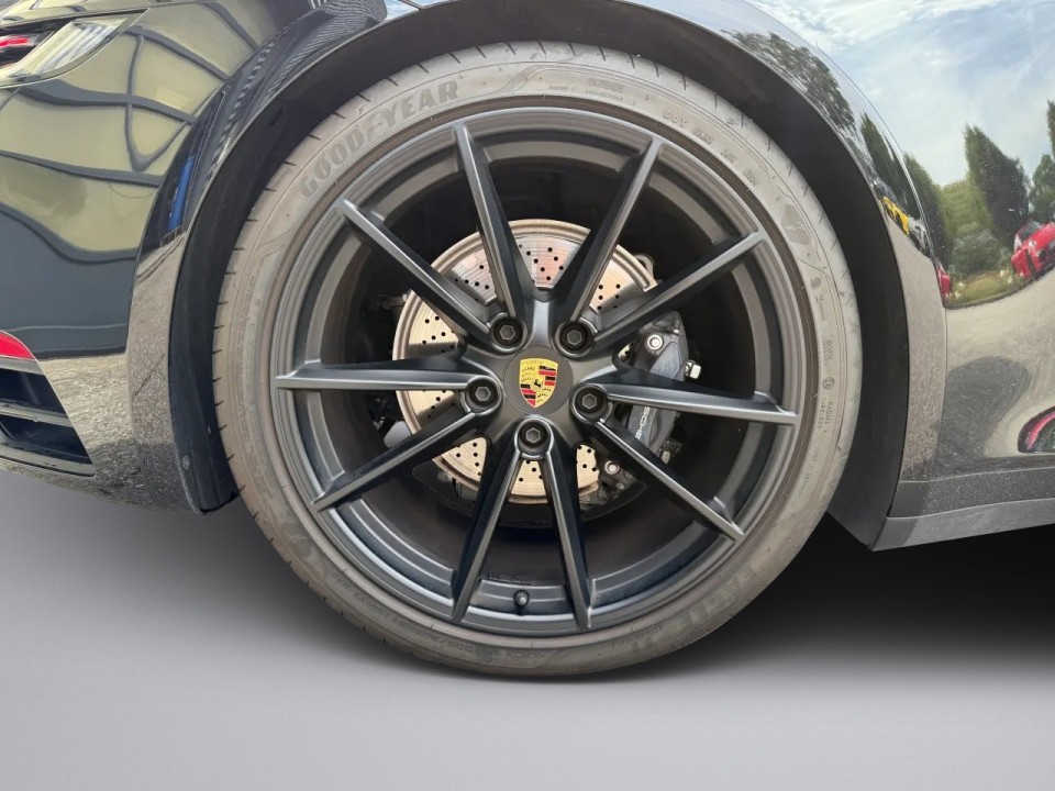 Porsche 911 Carrera 4 Cabriolet - foto 32