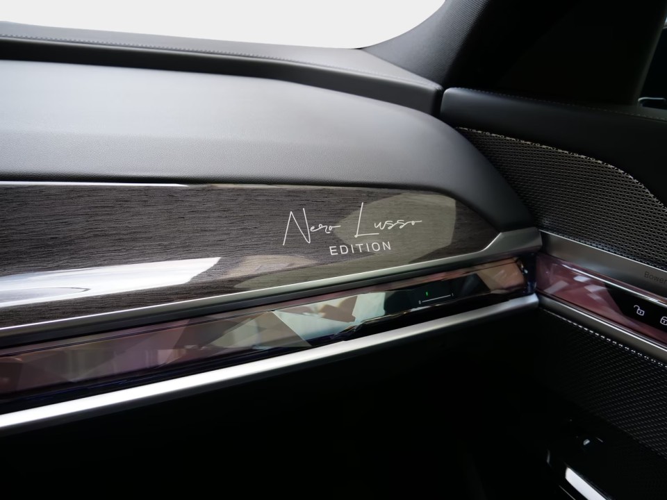 BMW Seria 7 740d xDrive Nero Lusso Edition - foto 23