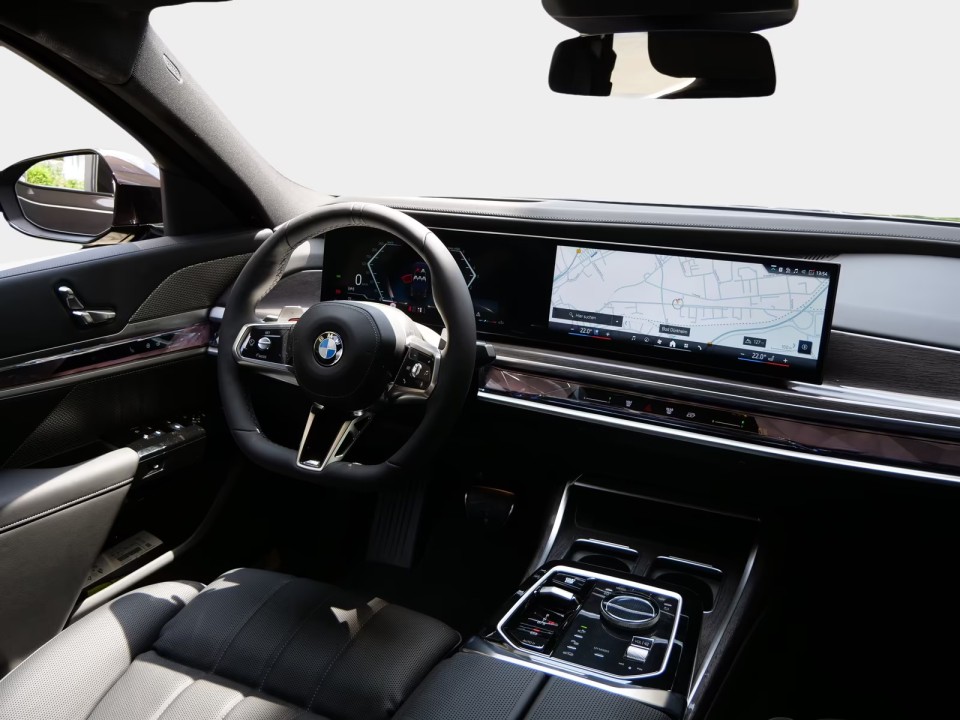 BMW Seria 7 740d xDrive Nero Lusso Edition - foto 13