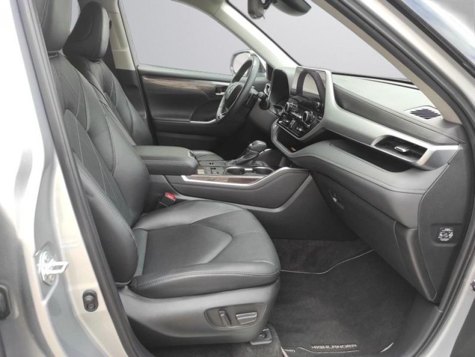 Toyota Highlander HEV Executive - foto 14