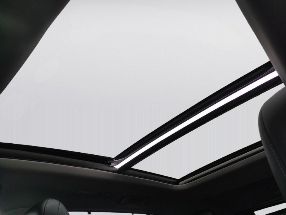 Toyota Highlander HEV Executive - foto 32