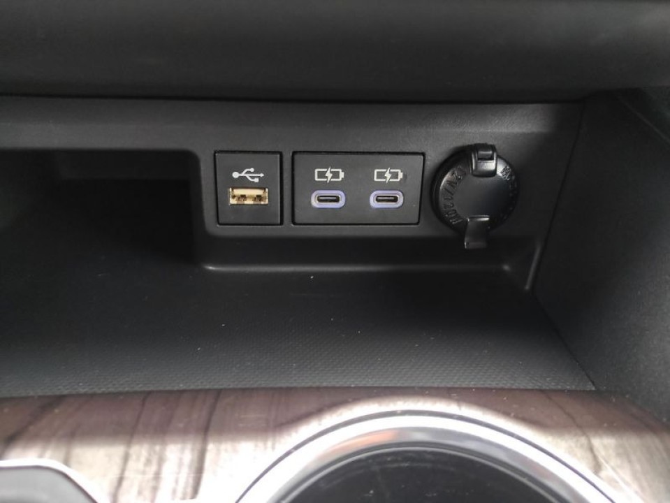 Toyota Highlander HEV Executive - foto 22