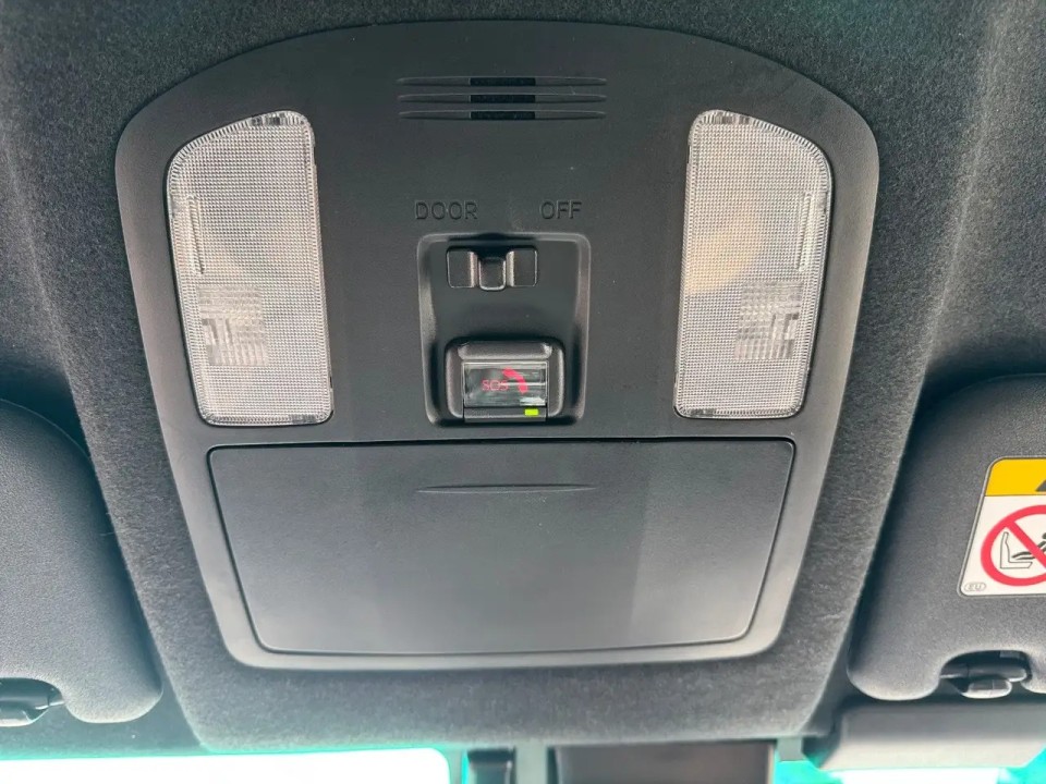 Toyota Hilux 2.8D GR Sport - foto 23