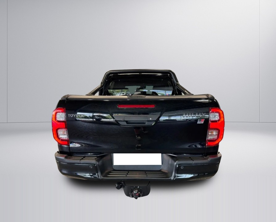 Toyota Hilux 2.8D GR Sport (4)