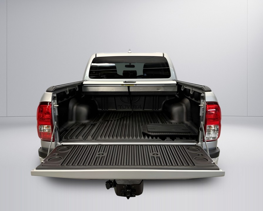 Toyota Hilux 2.8D - foto 22