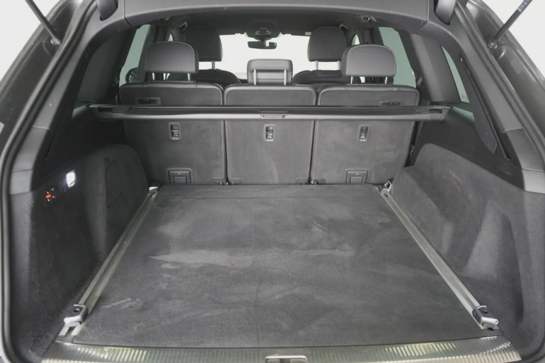 Audi Q7 55TFSIe quattro - foto 45