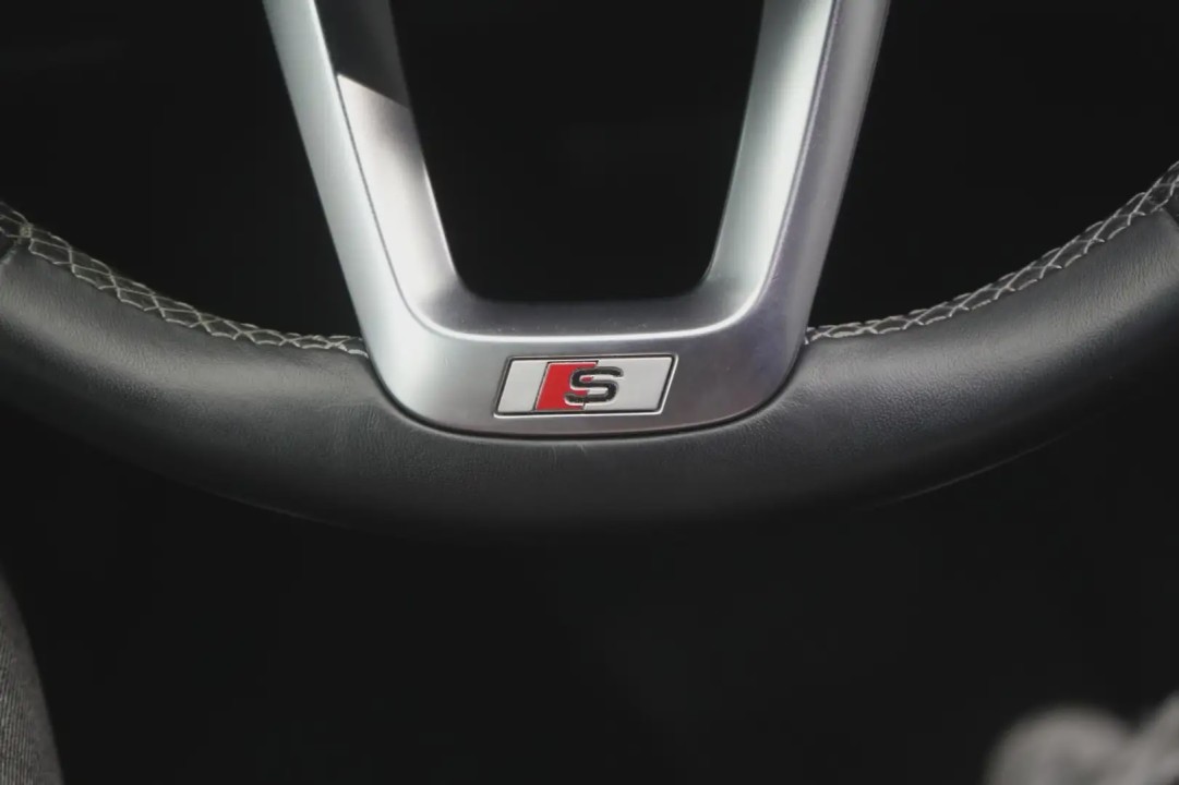 Audi Q7 55TFSIe quattro - foto 21