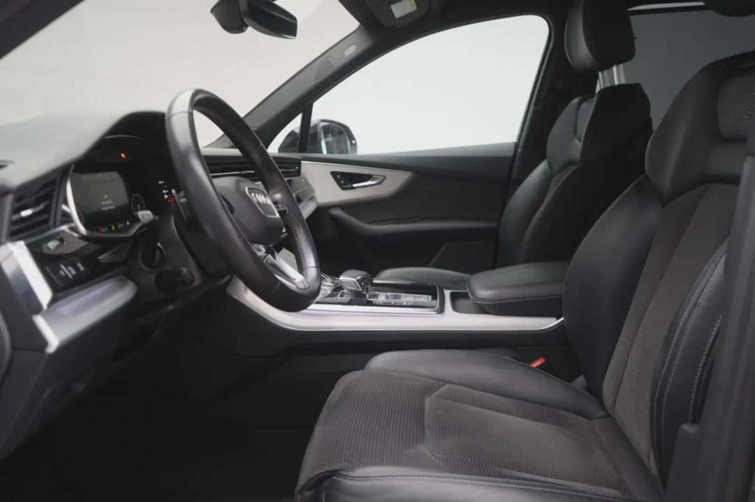 Audi Q7 55TFSIe quattro - foto 8