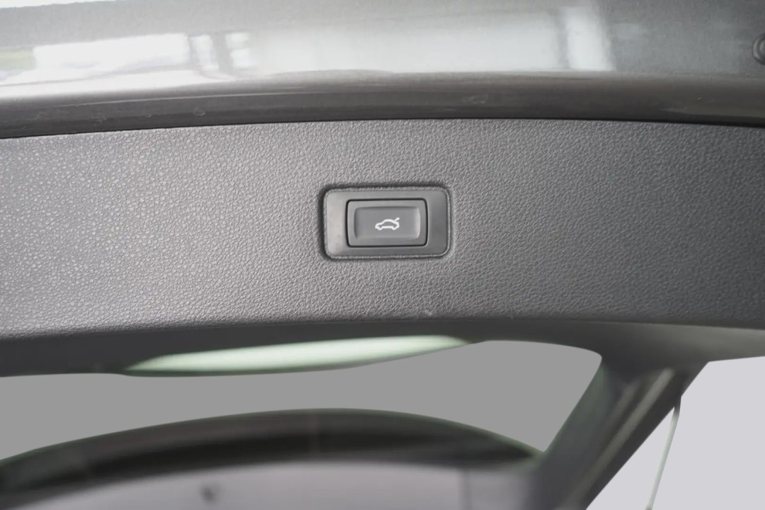 Audi Q7 55TFSIe quattro - foto 40