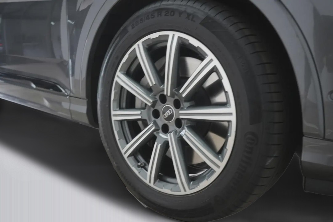 Audi Q7 55TFSIe quattro - foto 47